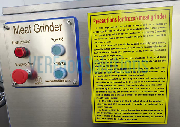 Frozen meat grinding machine