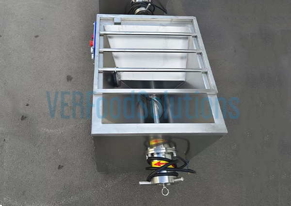 Frozen meat grinding machine