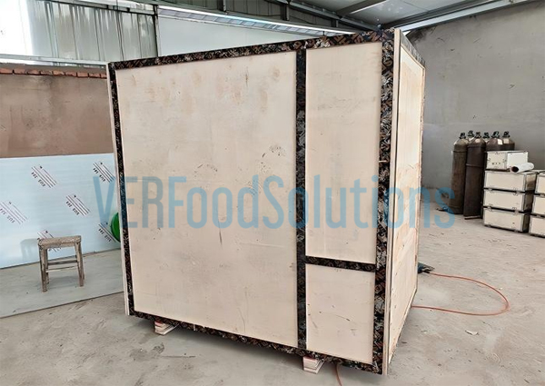 Industrial pressure cookers