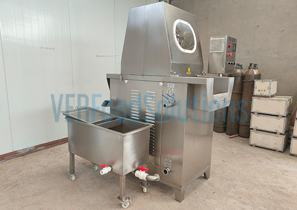 the marinating brine injector